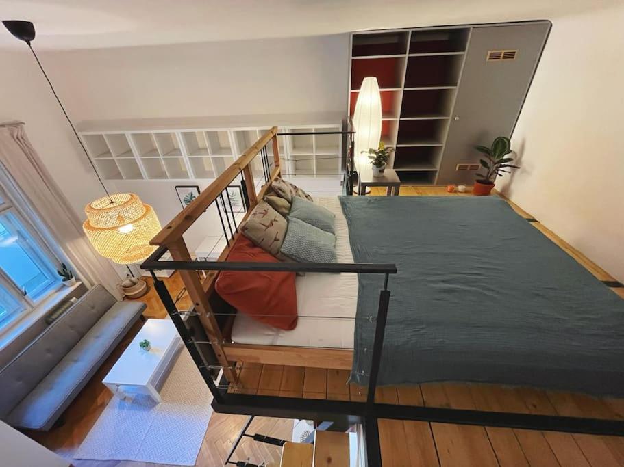 Stefanka Apartment Old Town Братислава Экстерьер фото